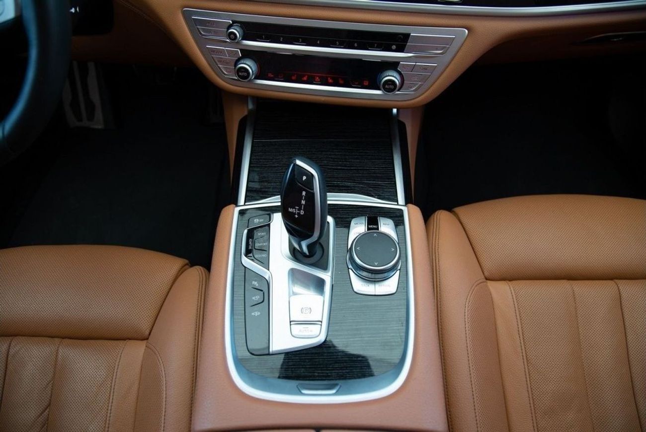 BMW 730Li Std BMW 730Li