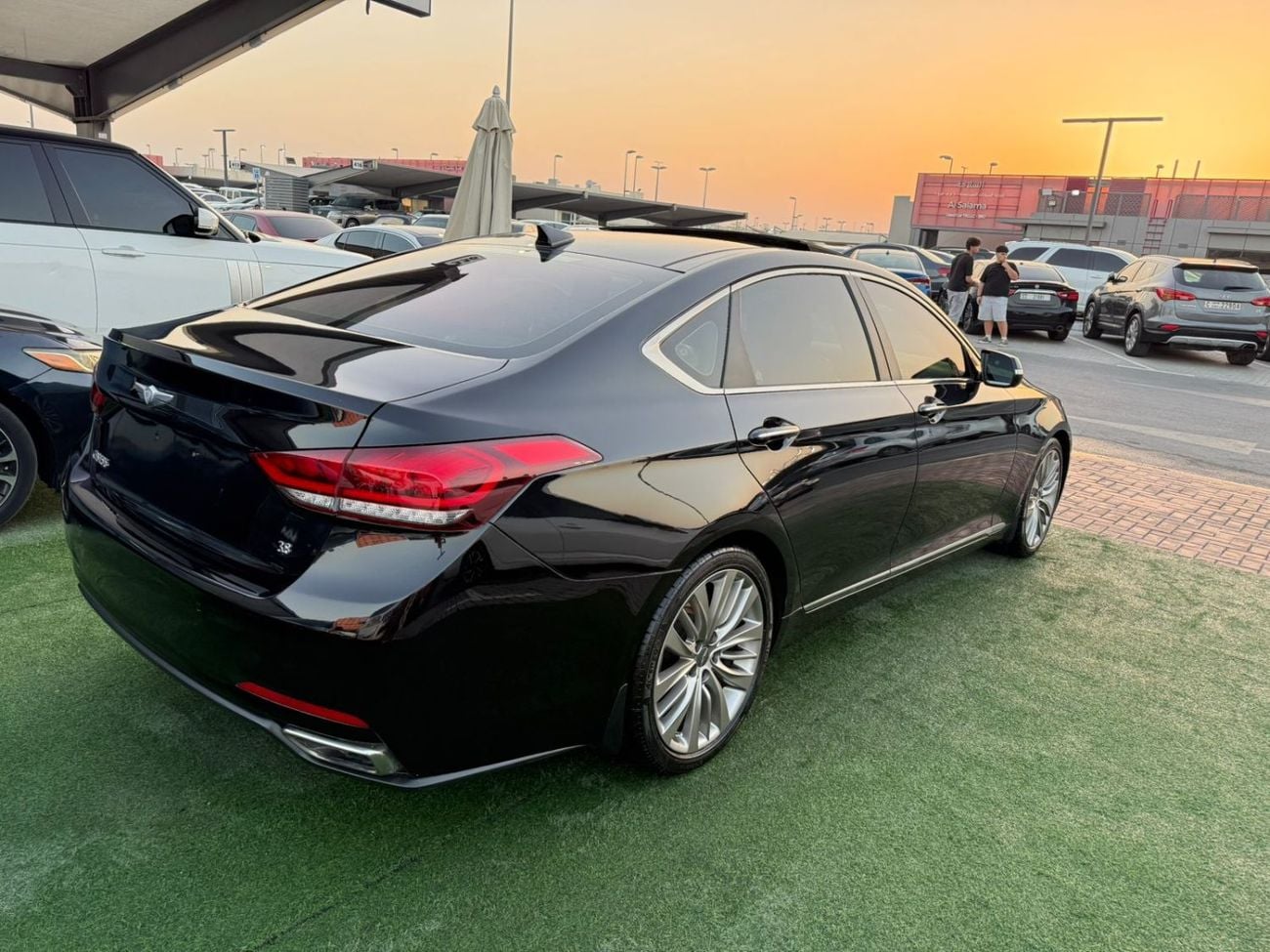 Hyundai Genesis PLATINUM first owner, two original keys