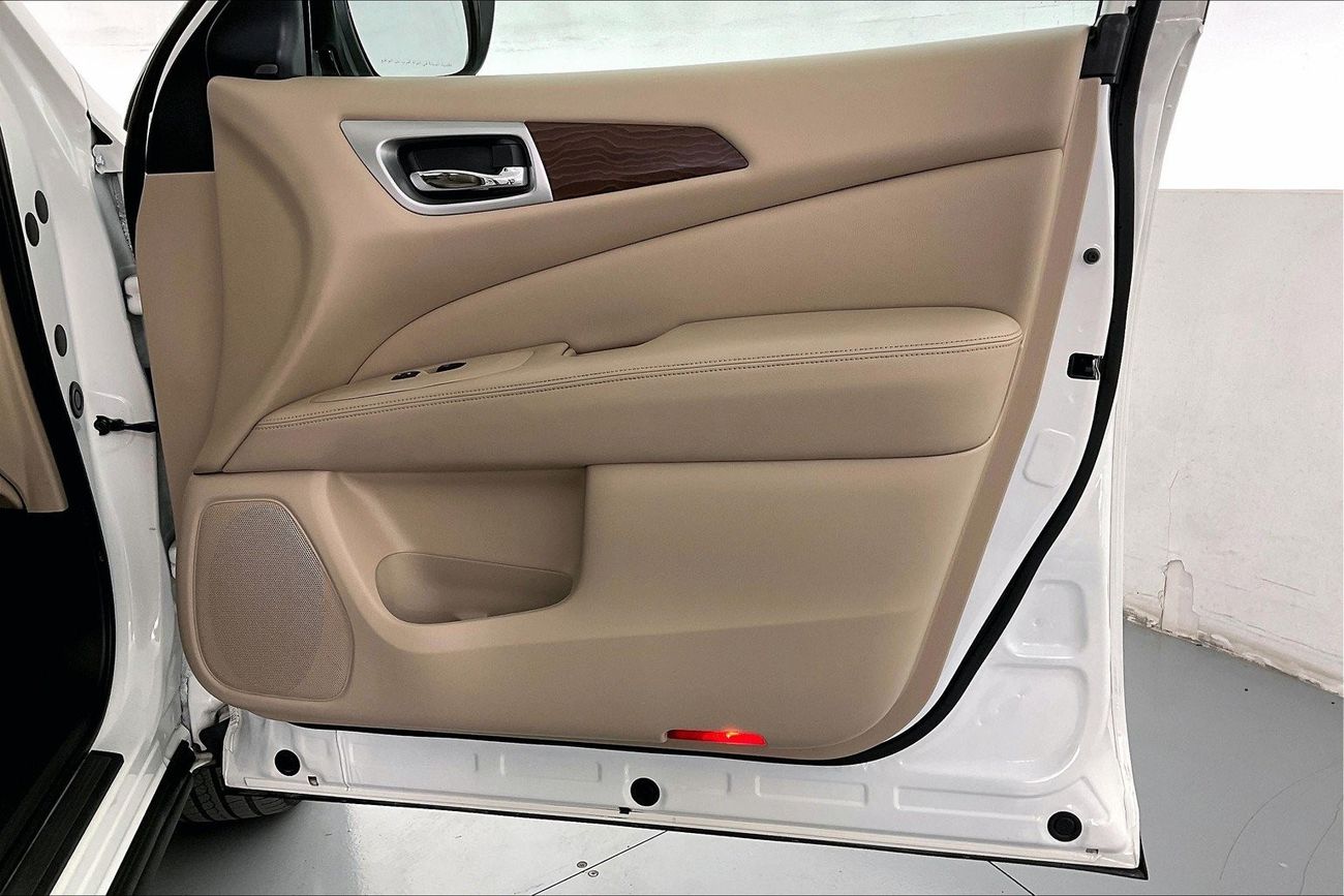 Mitsubishi Pajero GLS Highline | 1 year free warranty | 0 Down Payment