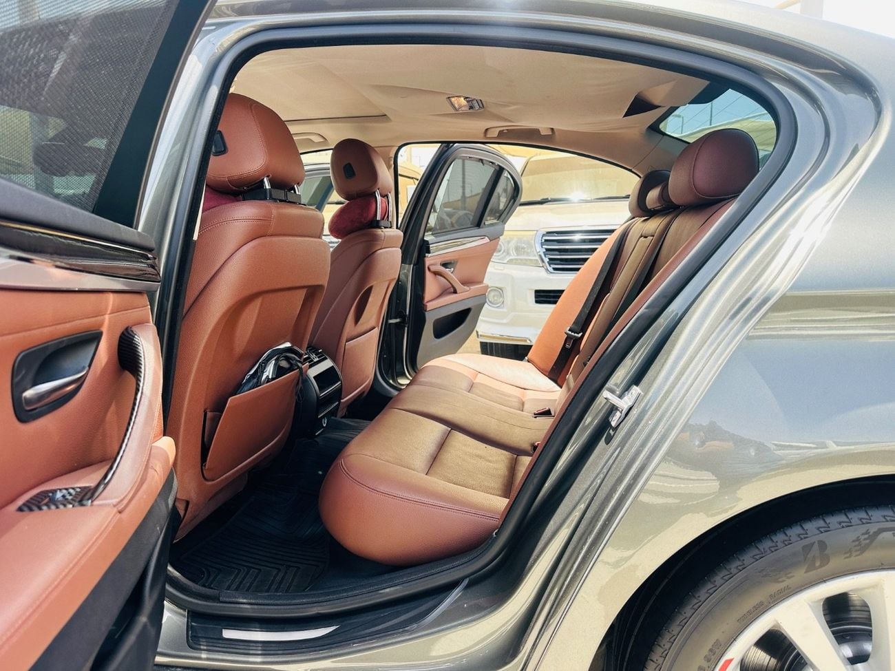 بي أم دبليو 528i