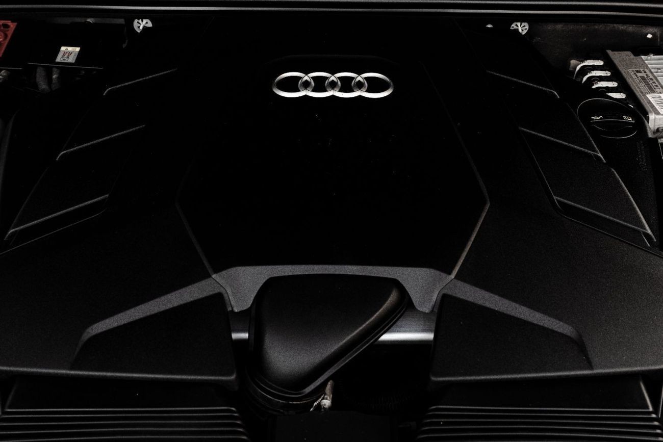 أودي Q7 S-Line | 3,035 P.M  | 0% Downpayment | Pristine Condition!