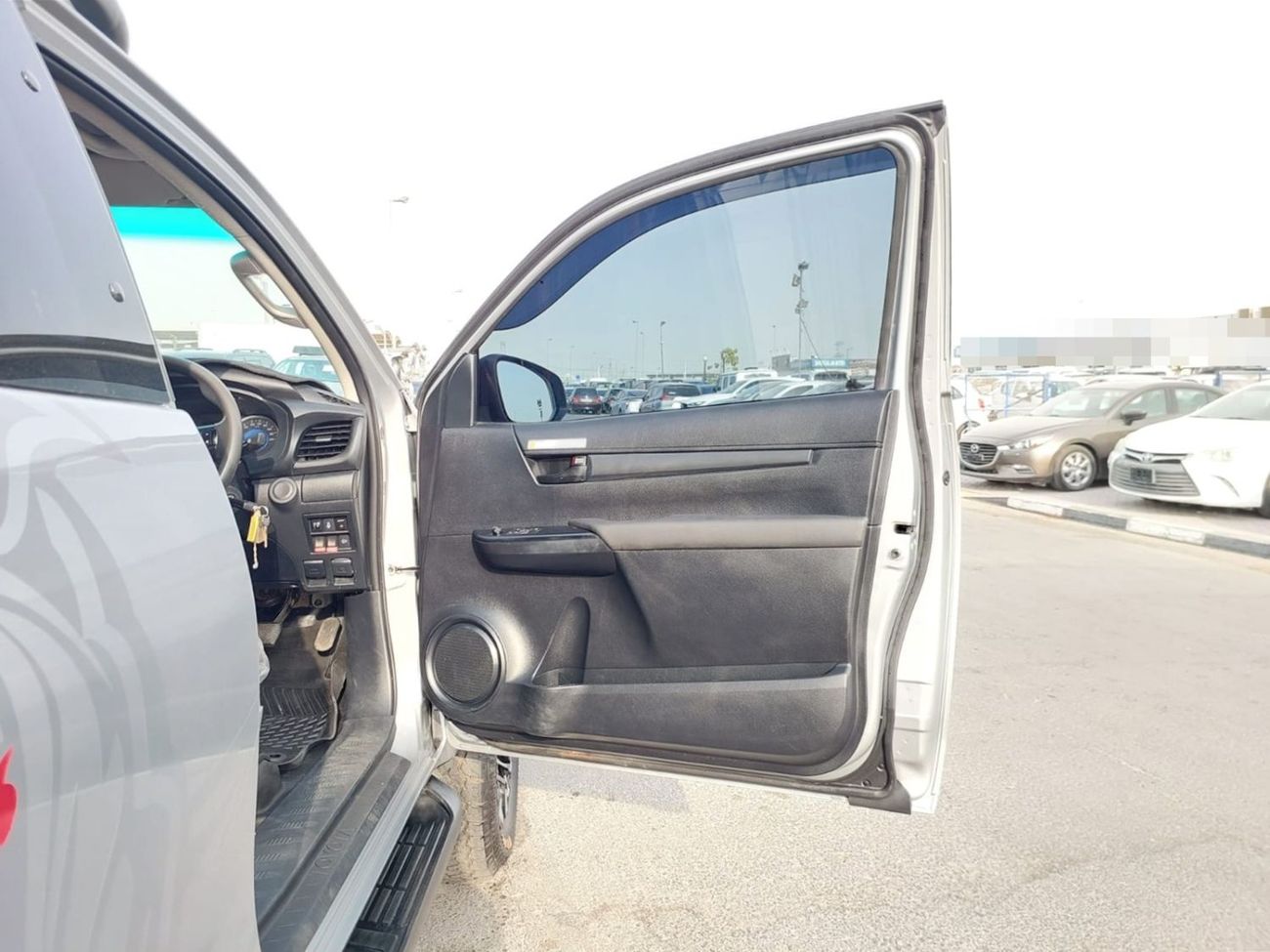 Toyota Hilux TOYOTA HILUX GR PICK UP RHD 2019 MODEL 2.8 L DIESEL AUTOMATIC(PM67606)