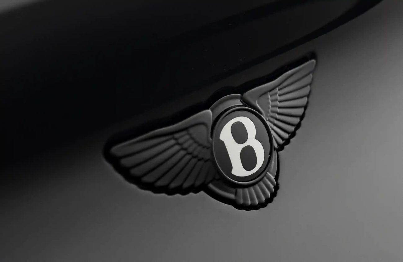 بنتلي كونتيننتال 4.0 V8 TFSi Engine + eMotors