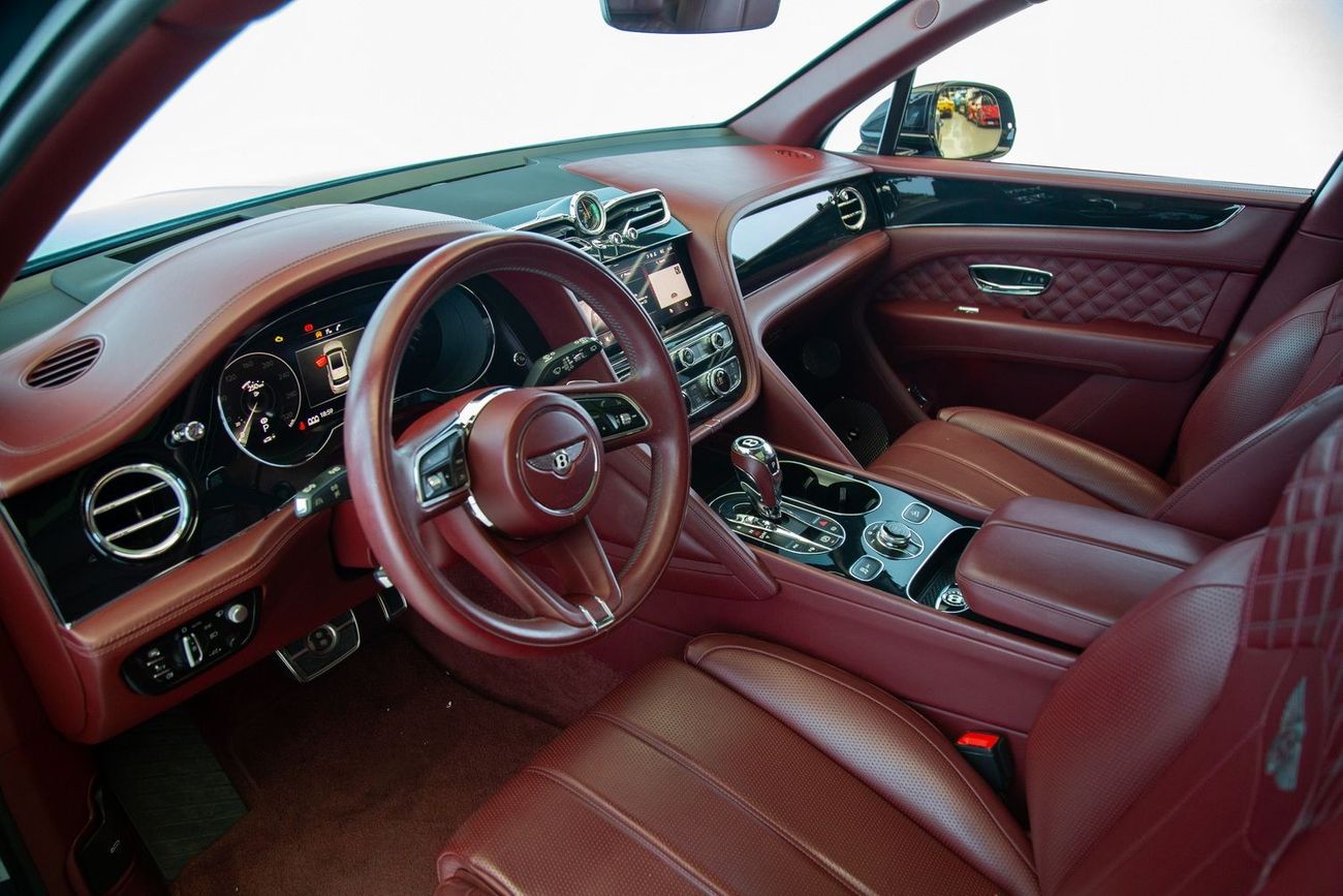 Bentley Bentayga Std FIRST EDITION