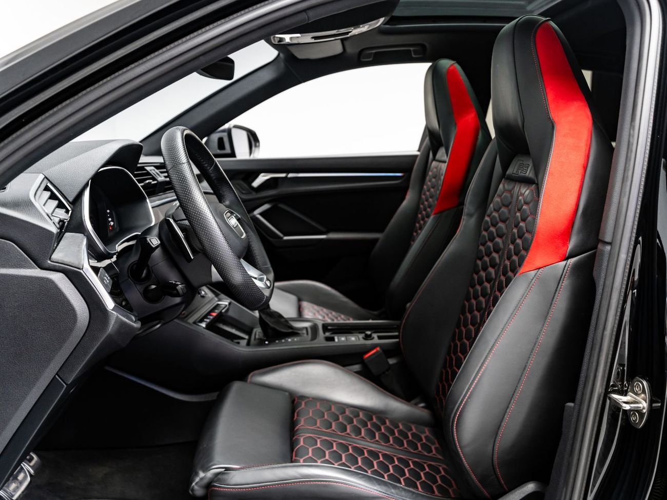 Audi RS Q3 Std TFSI quattro 2.5L 2024 Audi RSQ3, January 2029 Audi Warranty + Service Contract, GCC