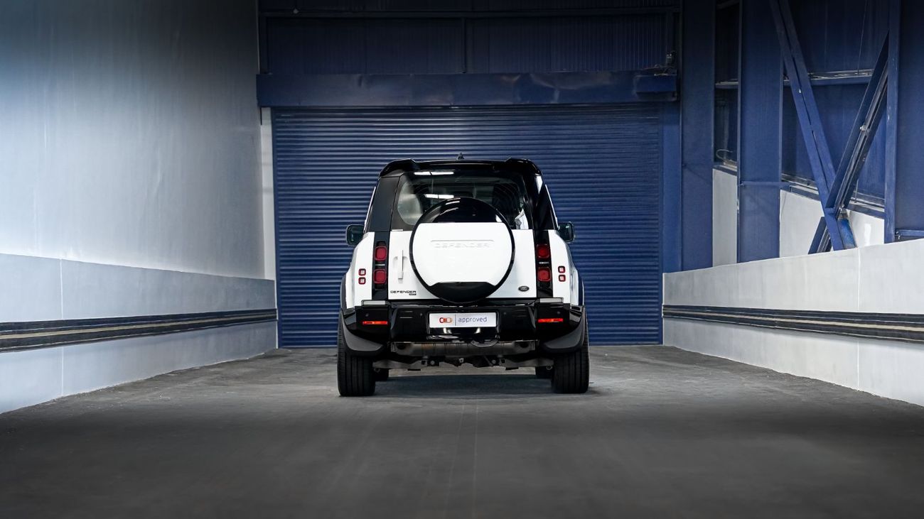 Land Rover Defender P400 90 X-Dynamic HSE 3.0L (5 Seater) UAE's Very Best Example | AED 3,877 Per Month