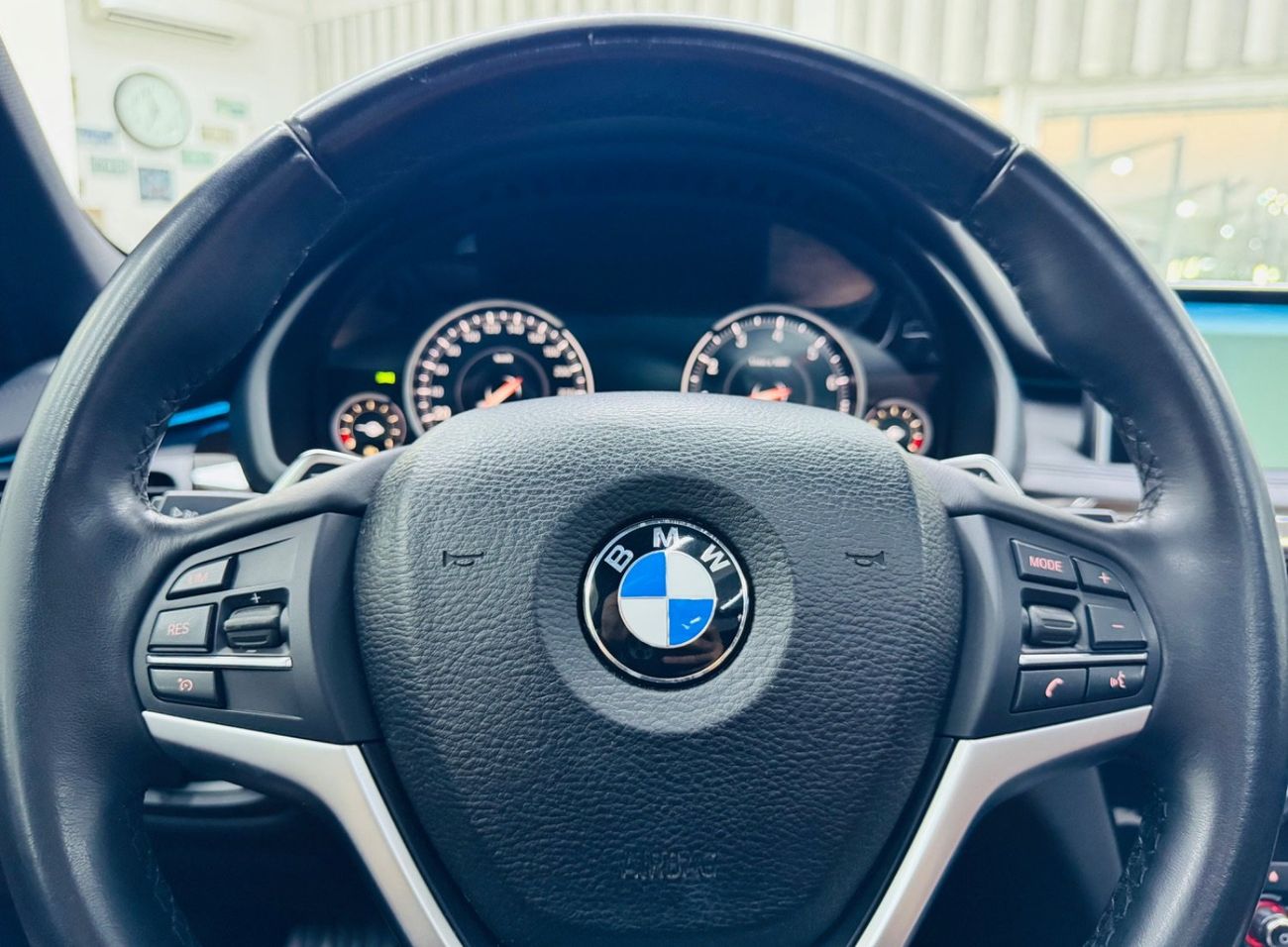 BMW X5 50i Luxury 4.4L (5 Seater)