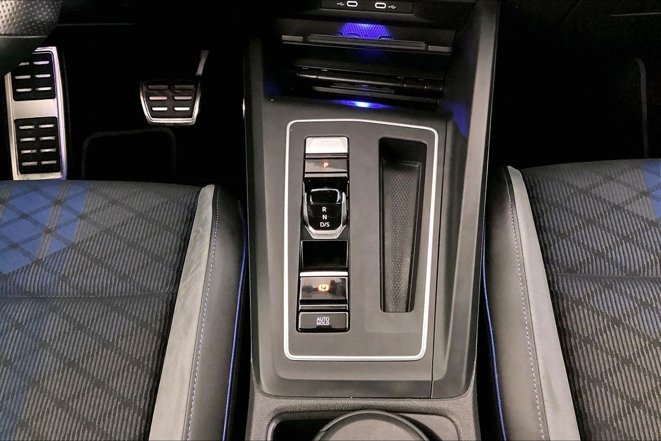 Volkswagen Golf R (Cloth Seats) | Carnival Sale • UP TO AED 20,000 OFF | Guaranteed Warranty | 0 Down Payment