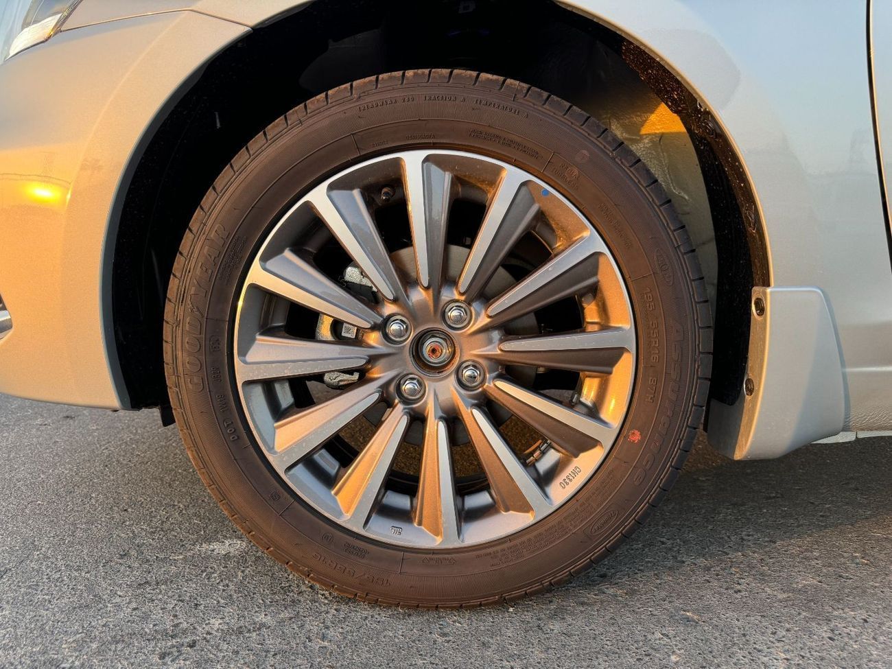 سوزوكي سياز SUZUKI CIAZ GLX