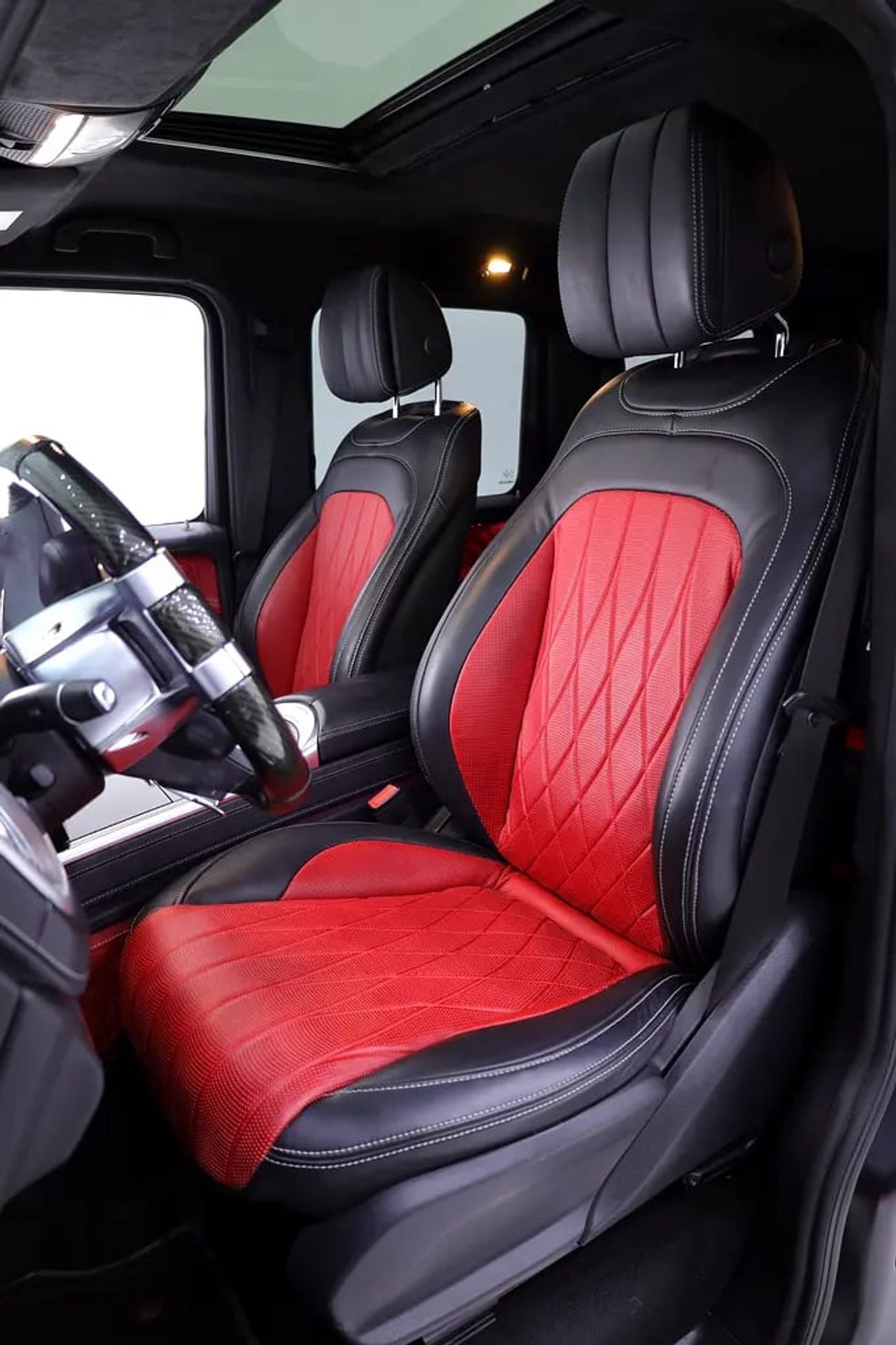 Mercedes Benz G63 AMG G63 DOUBLE NIGHT PACKAGE + CARBON + DIAMOND SEATS + FILE IN GARGASH