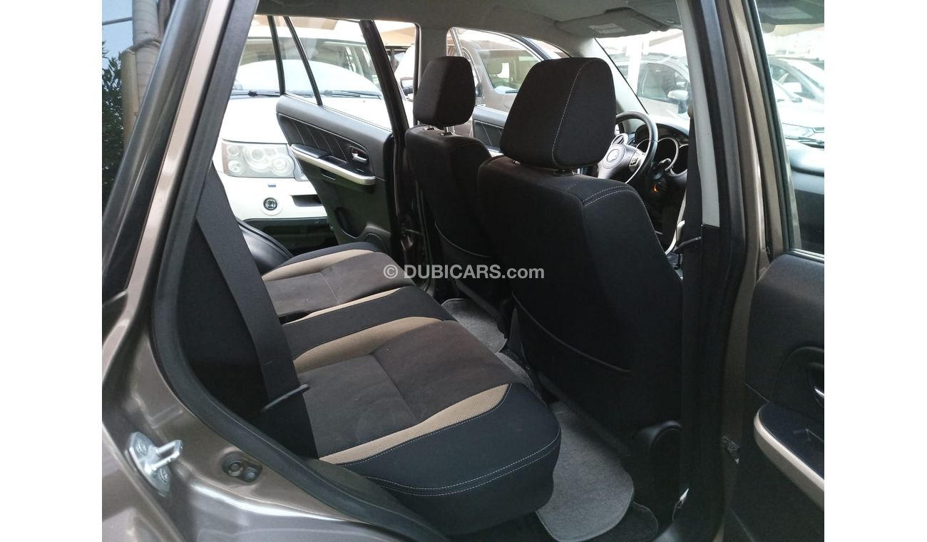 Suzuki Grand Vitara 2015 GCC model, agency dye, cruise control, alloy wheels, camera sensors, Android screen, in excelle