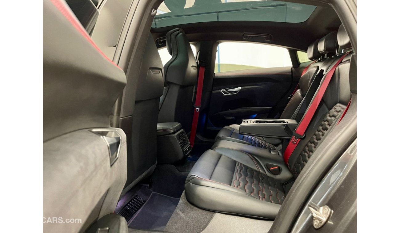 Audi etron 2022 Audi RS e-tron GT ( Brand New ), Only one in UAE, 5 Years Audi Warranty-Service Contract, GCC