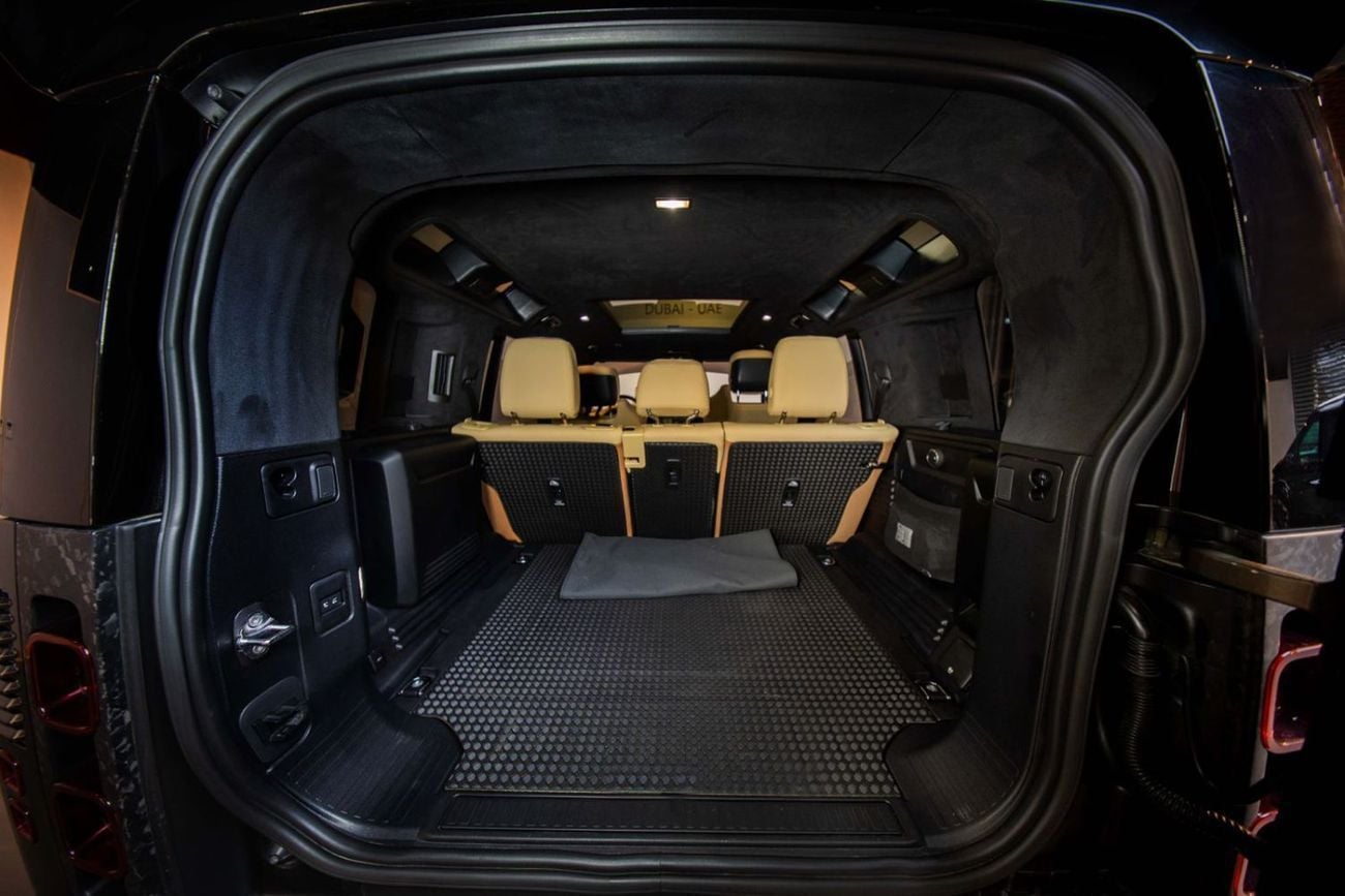 Land Rover Defender TOP P400 110 HSE 3.0L (5 Seater) Falcon Edition of the Apex Series | 1 of 28 by Limgene