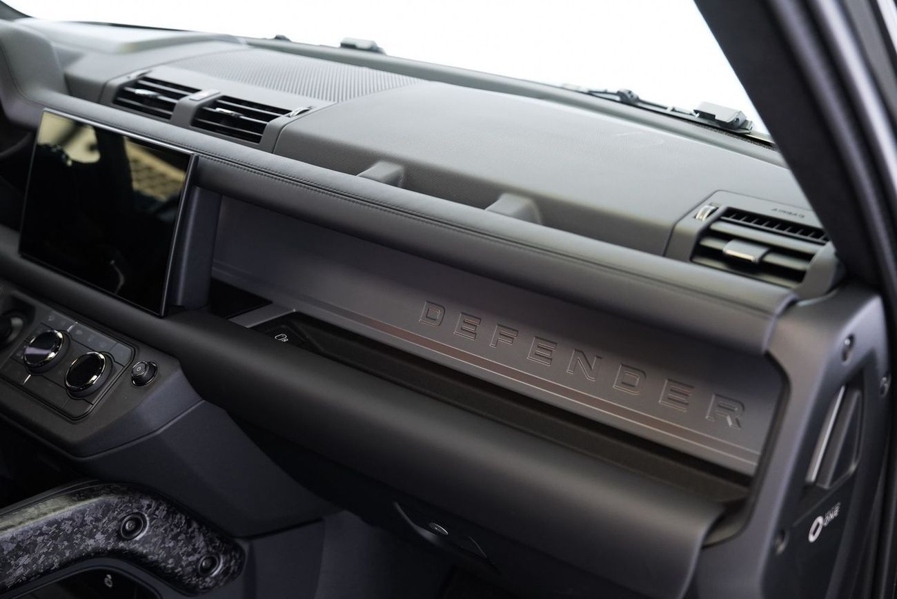 Land Rover Defender Land Rover Defender 110 Octa First Edition V8