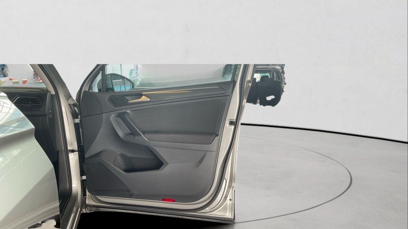 Volkswagen Tiguan SE 2.0L SE | Guaranteed Warranty | 0 Down Payment