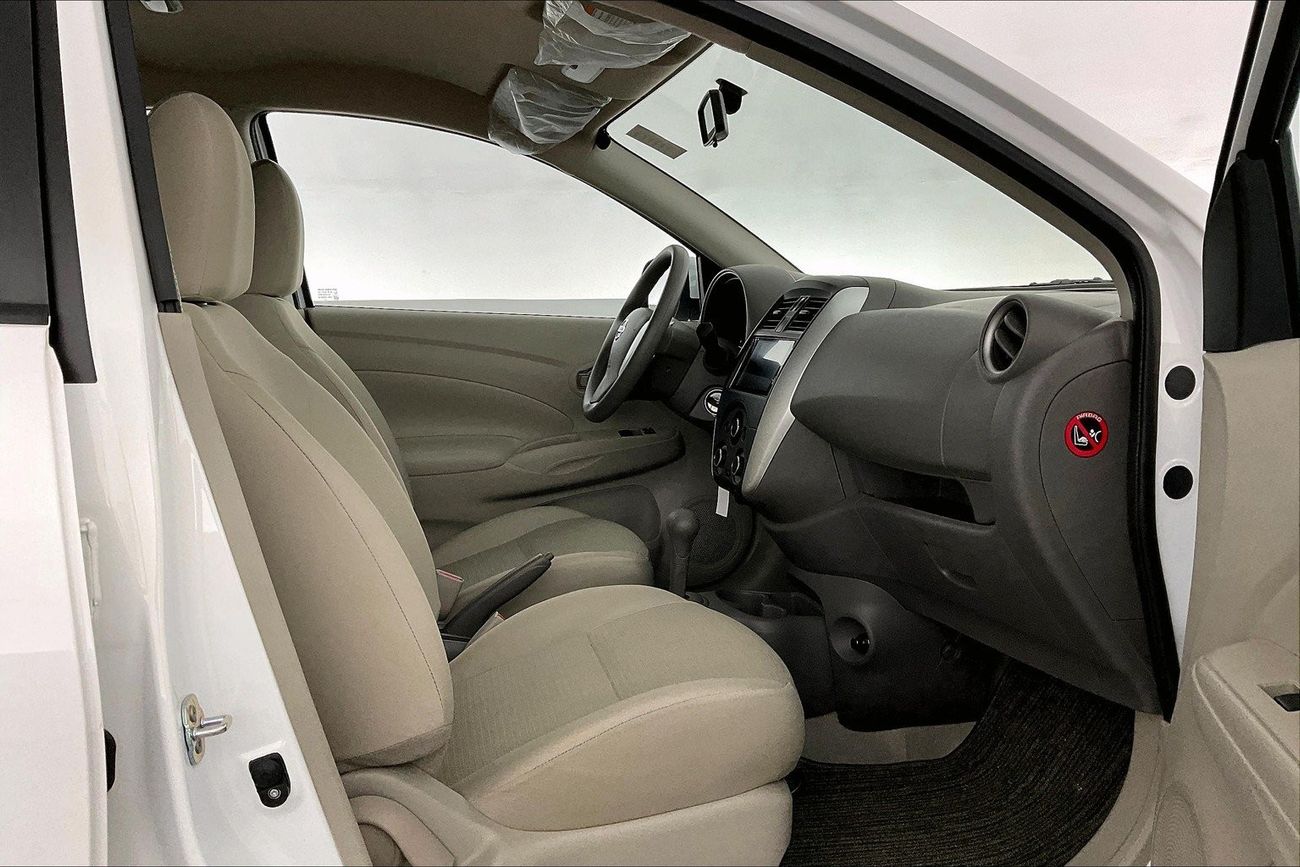 نيسان صني SV | سنة ضمان مجانية | نسبة التمويل 1.99% | خالية من أضرار الفيضانات