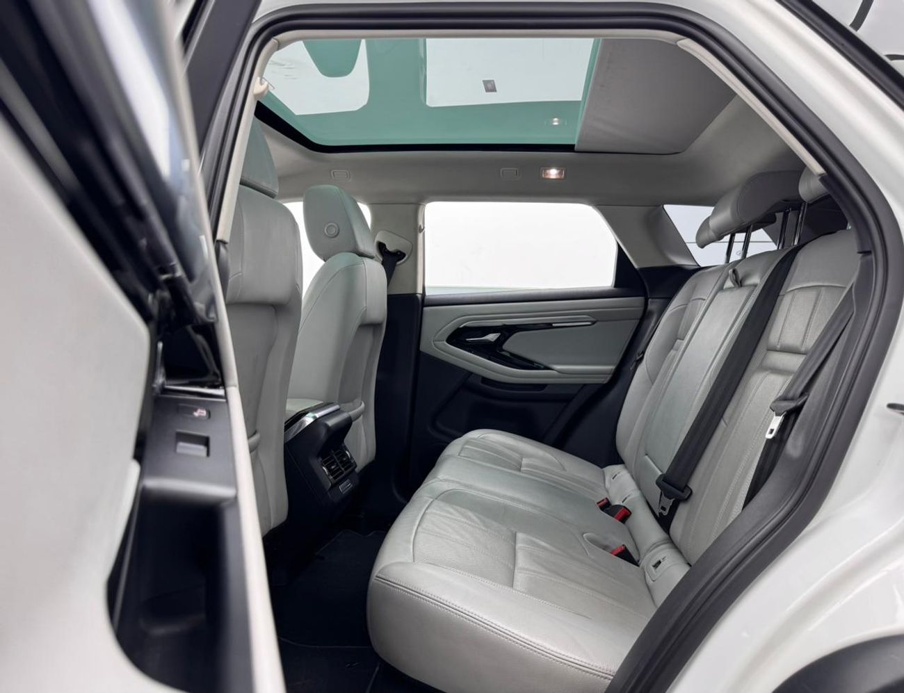 Land Rover Range Rover Evoque P200 S 2.0L 2020 Range Rover Evoque P200 S, Full Service History, 1 Year Warranty, GCC