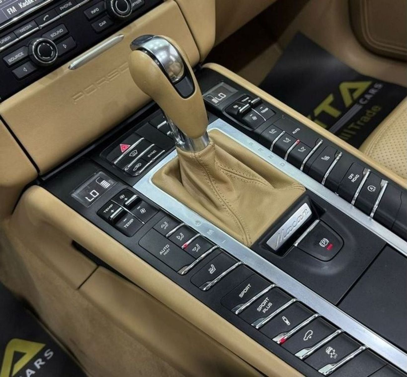 Porsche Macan 2014 Porsche Macan Turbo, Porsche Service History, Excellent Condition, GCC