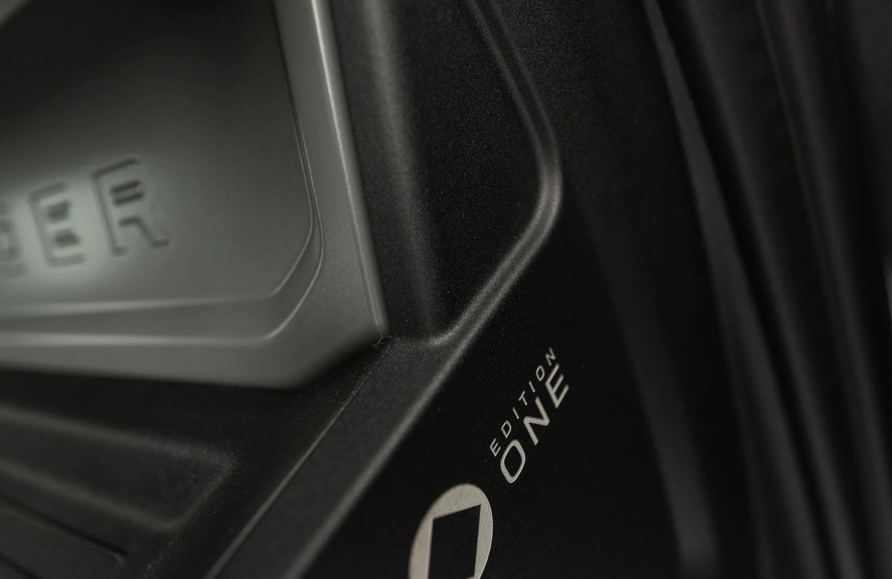 Land Rover Defender 4.4L V8 Twin-Turbo Mild Hybrid Engine