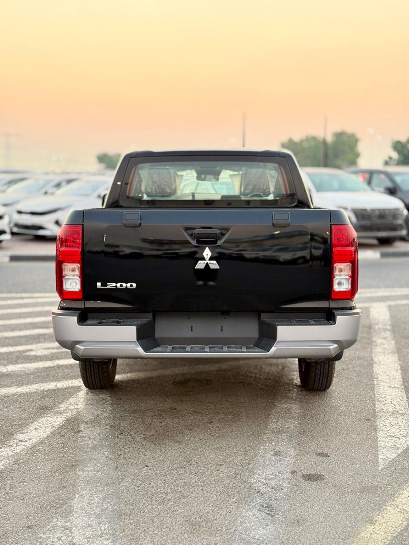 ميتسوبيشي L200 GL Double Cab Petrol 2.4L