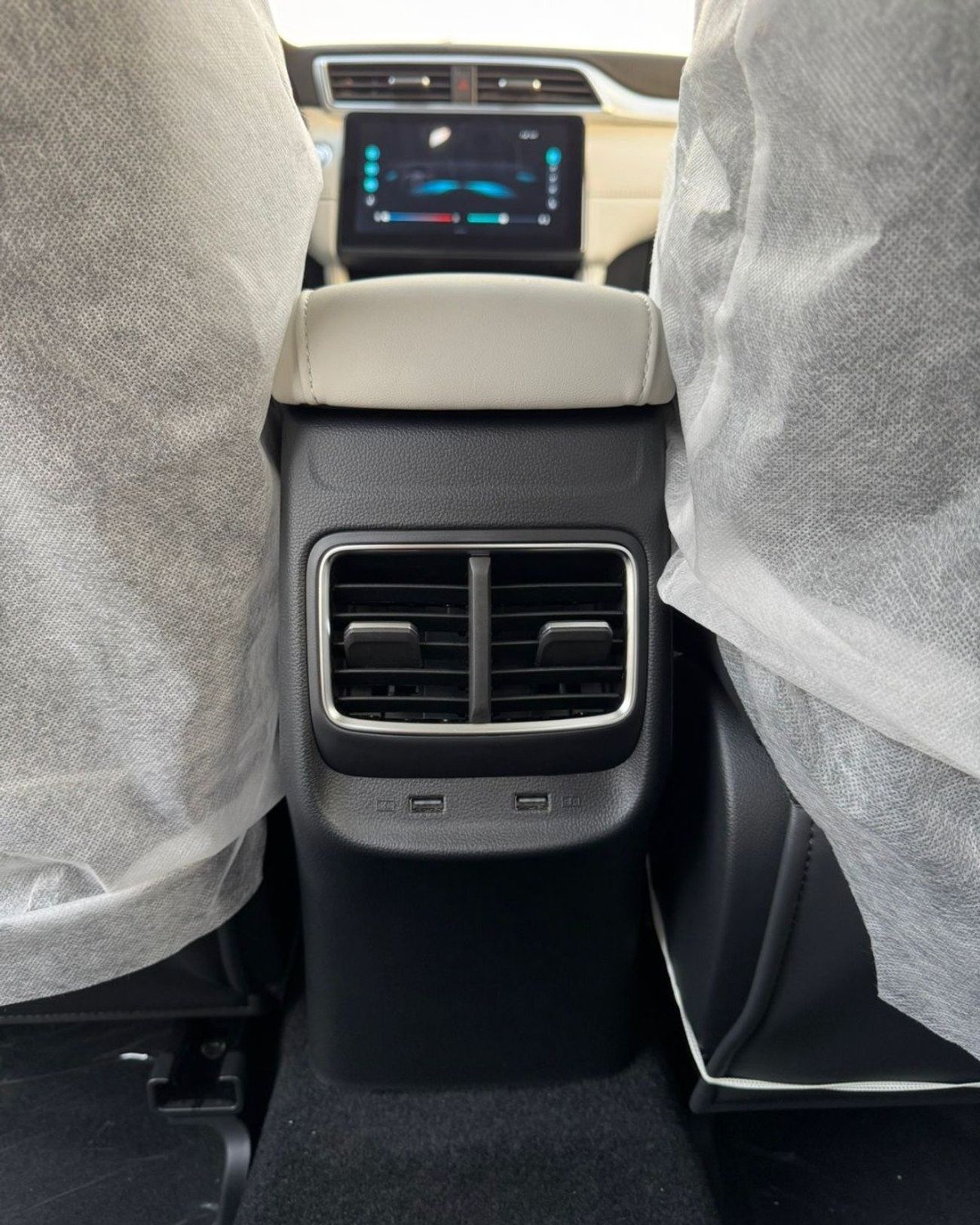 MG ZS MG ZS 1.5L (LUXURY) - 2025 MODEL RED COLOR