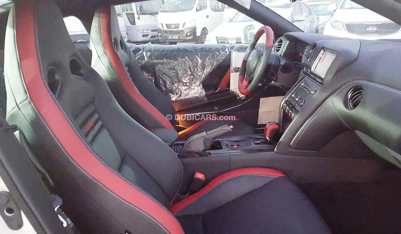 Nissan GTR BLACK EDITION