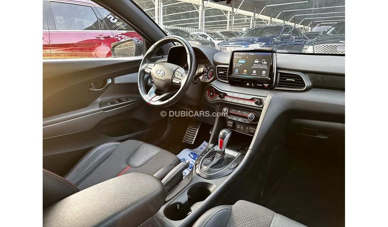 Hyundai Veloster Turbo