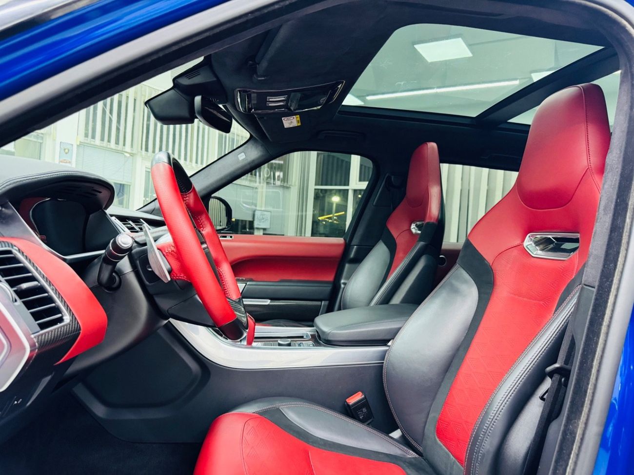 Land Rover Range Rover Sport SVR 5.0L (575 HP) 4WD