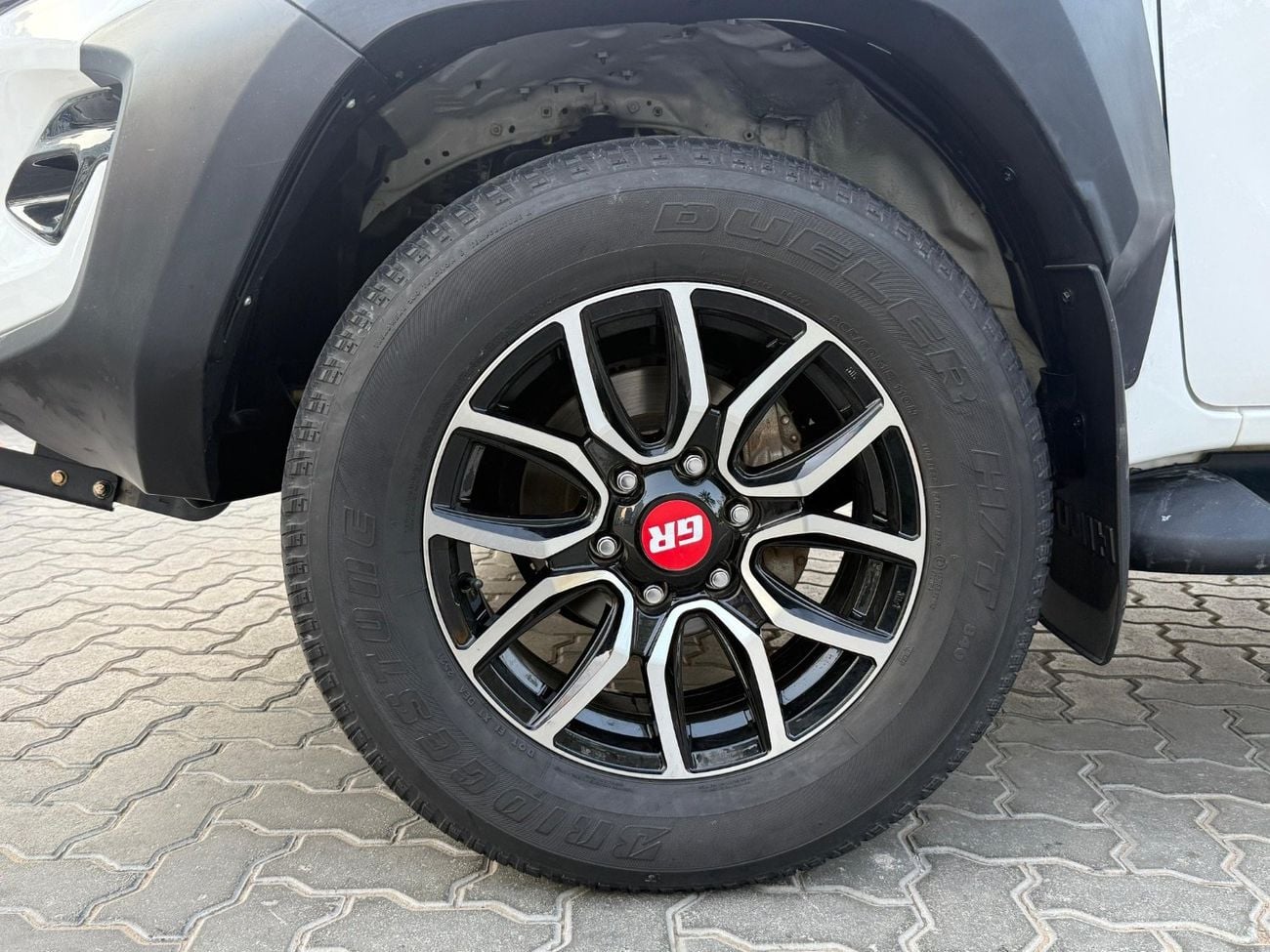 تويوتا هيلوكس SR5 48V with GR Kit