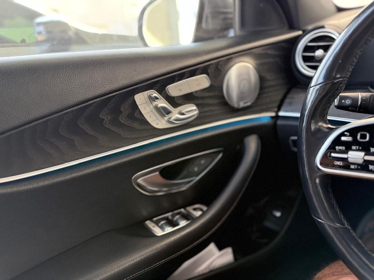 مرسيدس بنز E300 AWD (4MATIC), 2.0L turbo