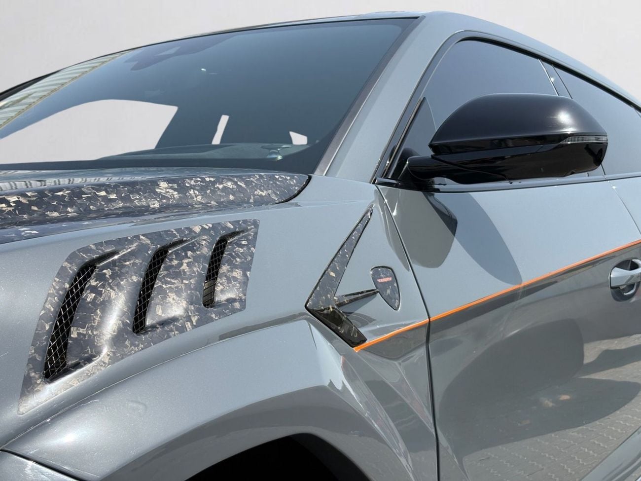Lamborghini Urus STD AED 12,780 P.M | 0% DOWN PAYMENT | LAMBORGHINI URUS MANSORY KIT | 4.0L TWIN-TURBO V8 | FULL SERV