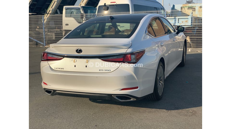 New Lexus ES 350 MY2019 Panoramic Sunroof,Blind Spot , GCC 2019 for