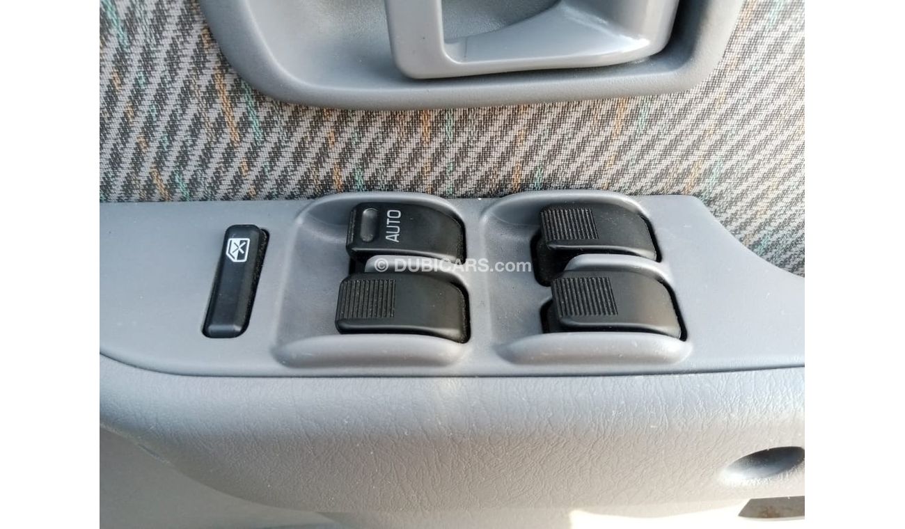 دايهاتسو أتراي 7 DAIHATSU ATRAI 7 RIGHT HAND DRIVE (PM1046)