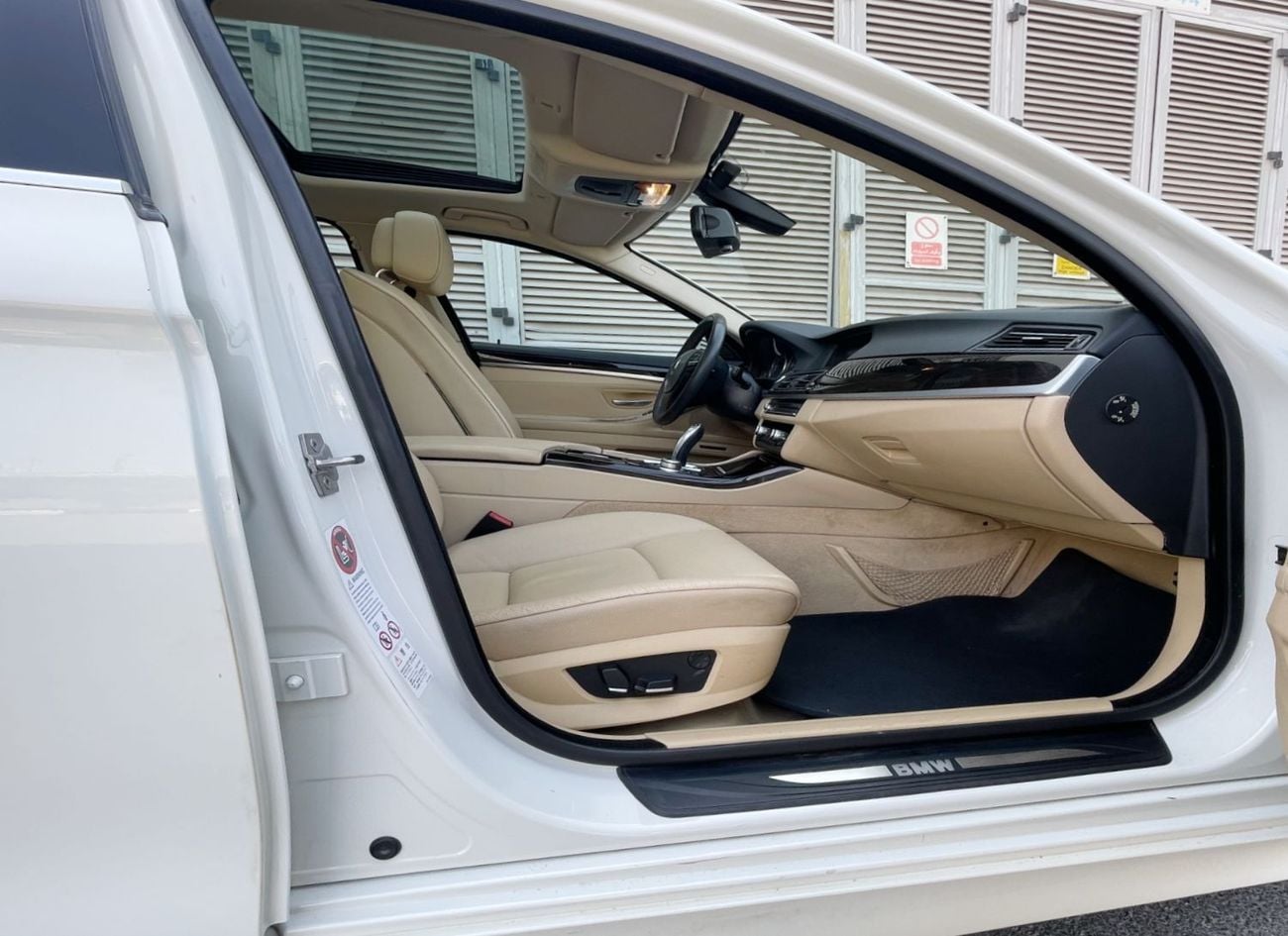 بي أم دبليو 528i 3L-6CYL 240HP JAPANESE SPECIFICATION