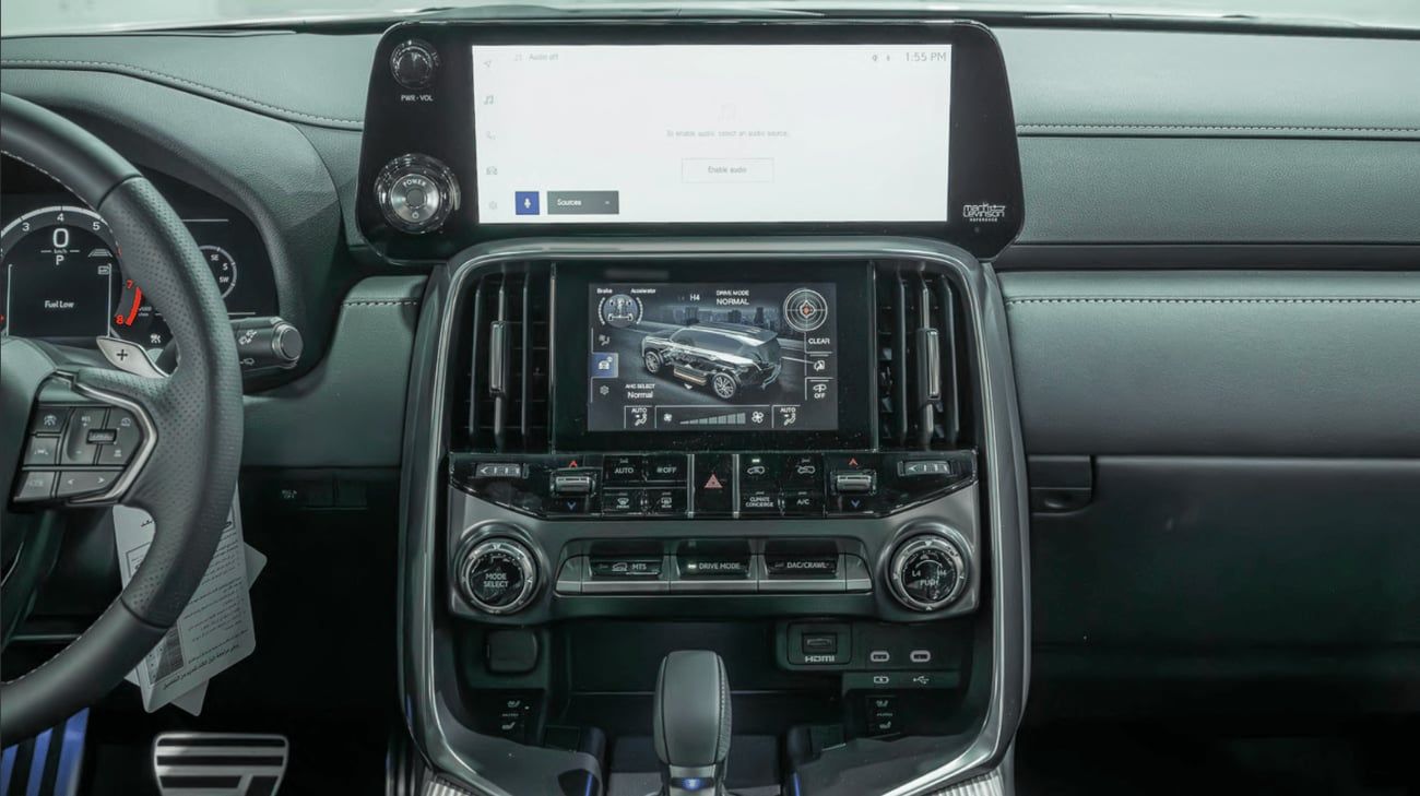 Lexus LX700h F SPORT F-SPORT 26/26 SILVER with BLACK INTERIOR