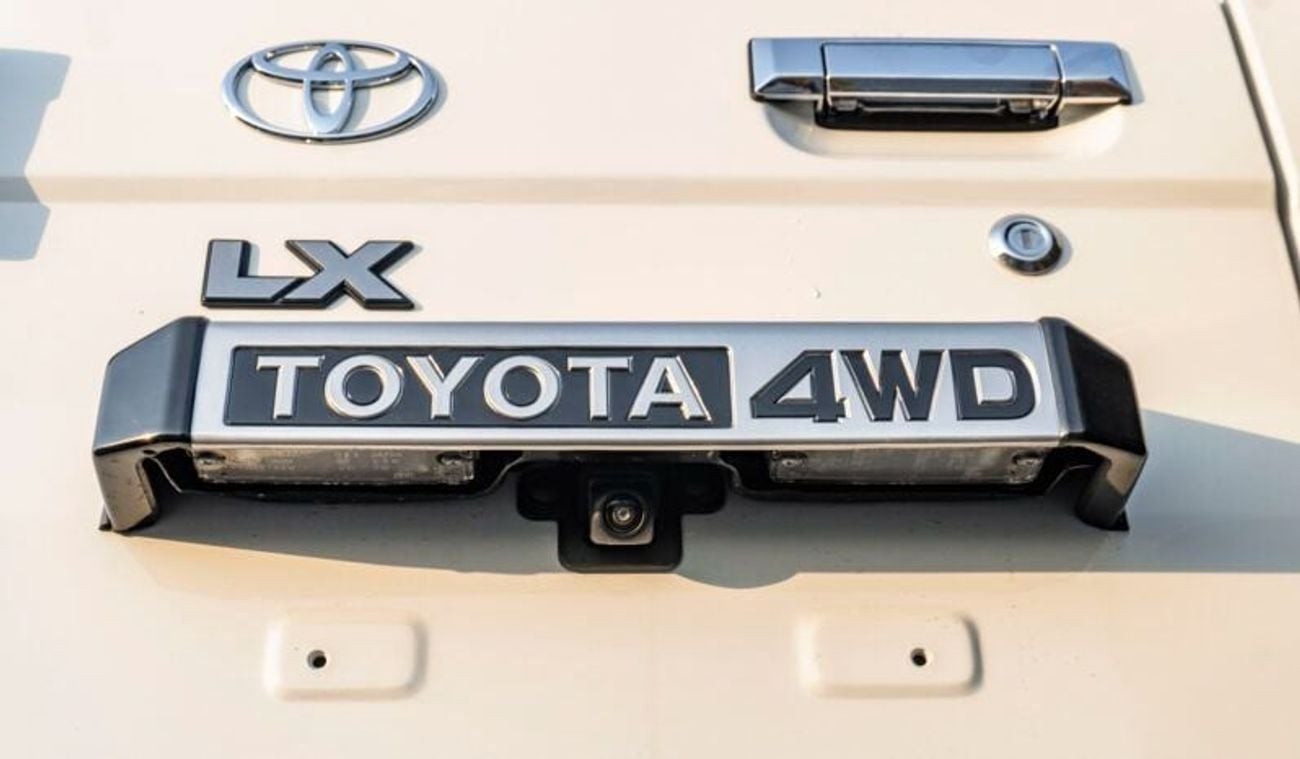Toyota Land Cruiser 70 LC 76 2.8 DIESEL  AT