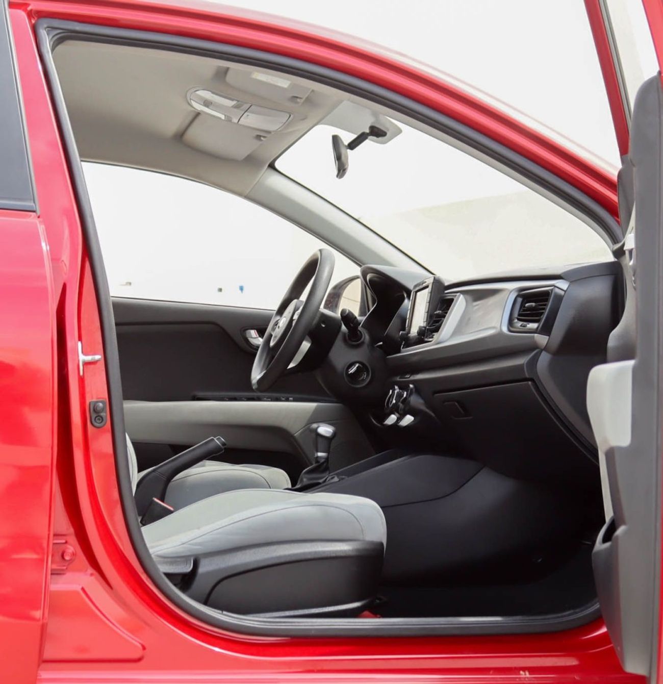 Kia Rio EX 1.4L (107 HP) Hatchback Kia Rio 1.4L 2020 GCC accident-free in excellent condition 683 P.M