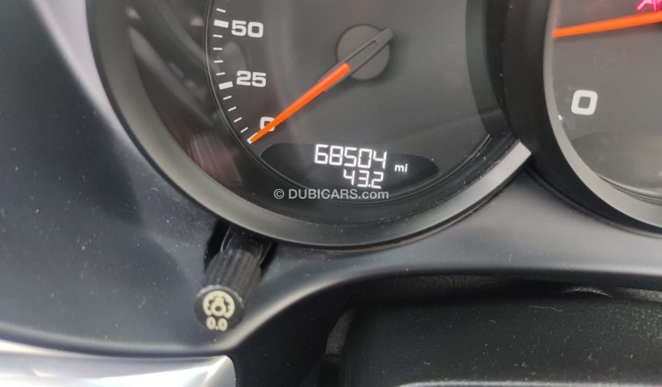 Porsche 718 Boxster 2017 Porsche 718 Boxster 2.0L