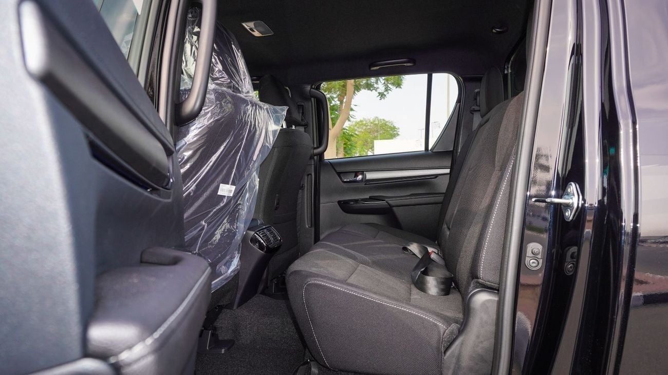 Toyota Hilux ECTAGR006 – 2025 Toyota Hilux Double Cab - Adventure – 4.0L Petrol Auto – Black