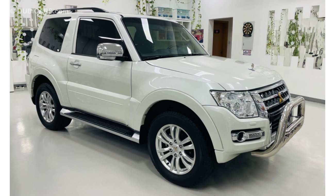 Mitsubishi Pajero GCC .. 3,8L .. Brand New Condition .. Top Range .. 3,8L .. Original Paint.