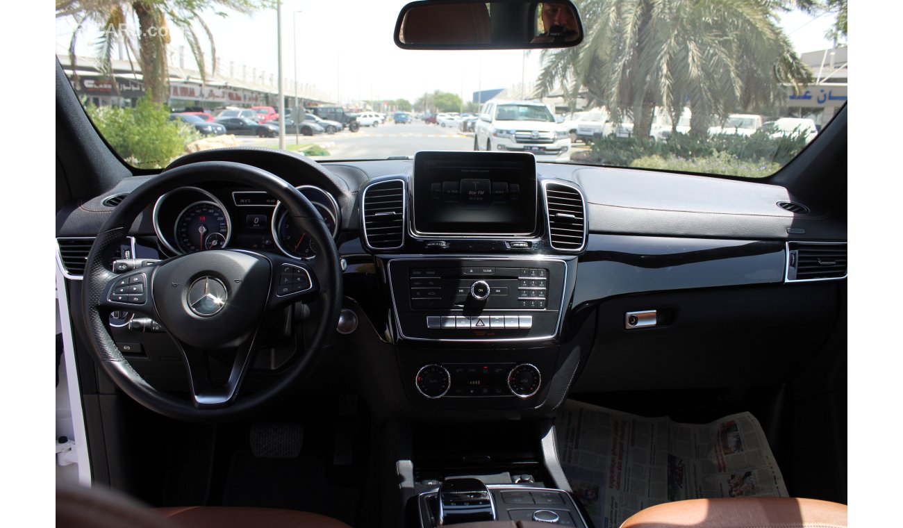 Mercedes-Benz GLE 400 GCC SPECS FULLY LOADED