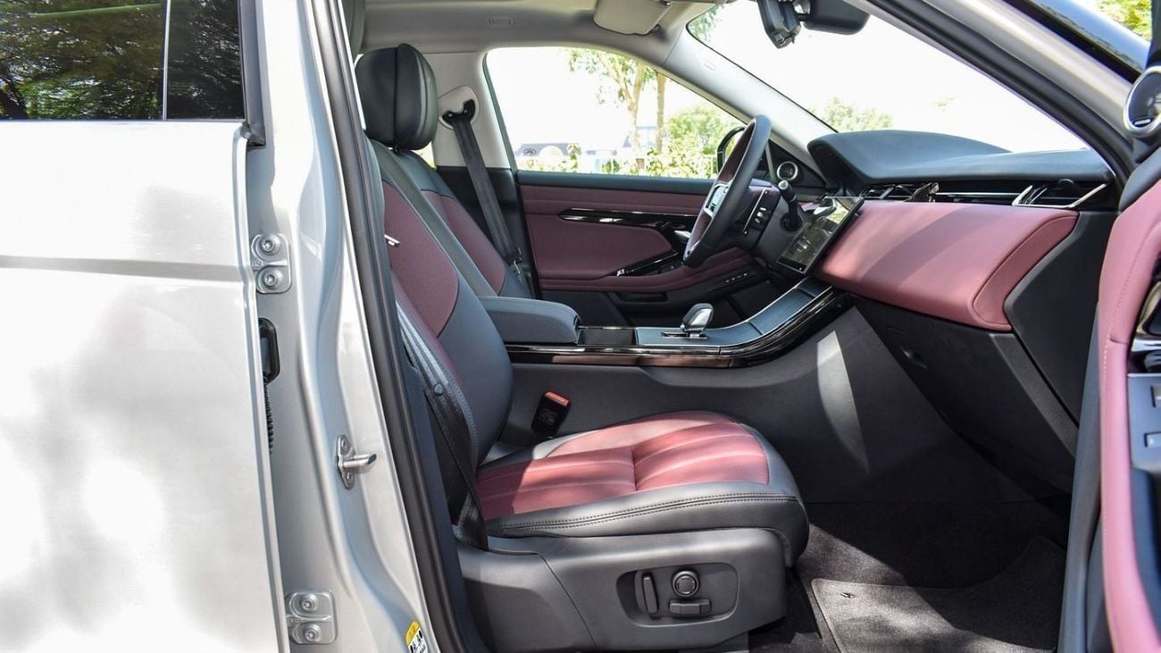 لاند روفر رانج روفر إيفوك SE P250 DYNAMIC 2025! FIVE YEARS WARRANTY!! THREE YEARS SERVICE CONTRACT