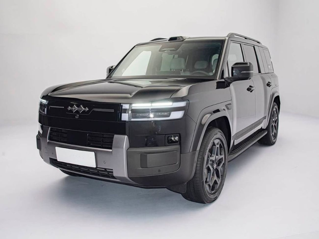 بي واي دي ليوبارد تيتانيوم 7