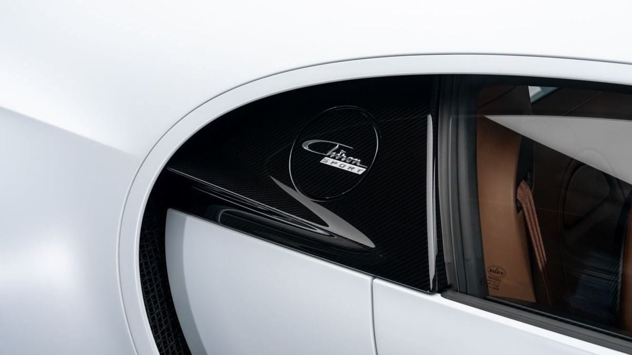 بوغاتي شيرون Sport - 2021 - Euro Specs - Under Warranty and Service contract