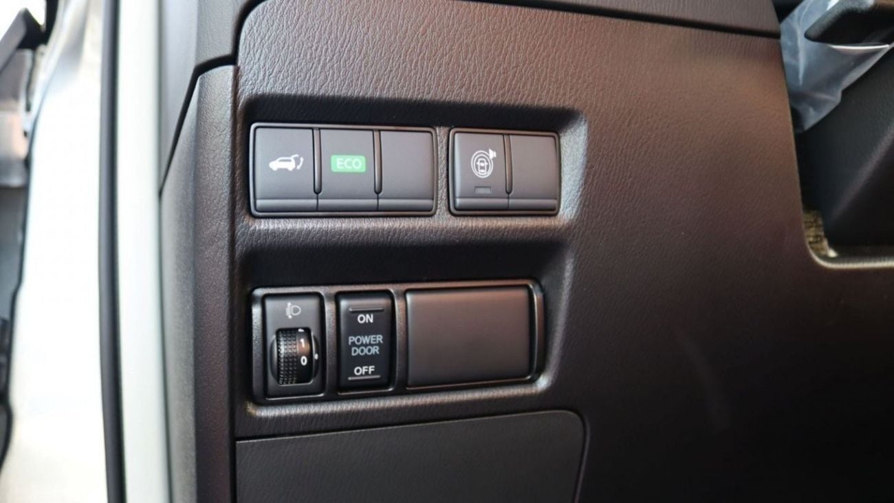 نيسان باترول نيسان باترول تيتانيوم  5.6 لتر بنزين موديل 2024