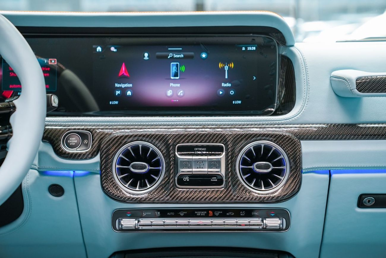 Mercedes-Benz G 63 AMG MERCEDES BENZ BRABUS  G800 2025