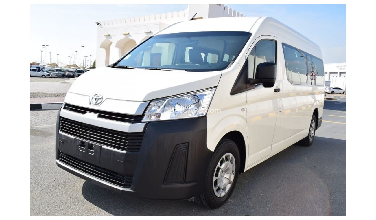 Toyota Hiace Commuter GL High Roof Toyota Hiace Highroof 3.5L 13 Seater Bus A/T , Model:2021. Only done 57000 km