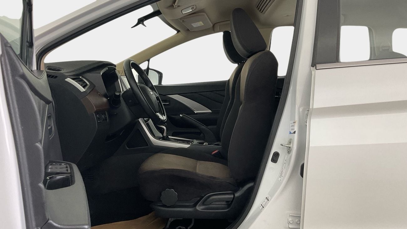 ميتسوبيشي إكسباندر كروس Premium | شامل الضمان | 0 ﺪﻔﻋﺓ ﺃﻮﻟﻯ