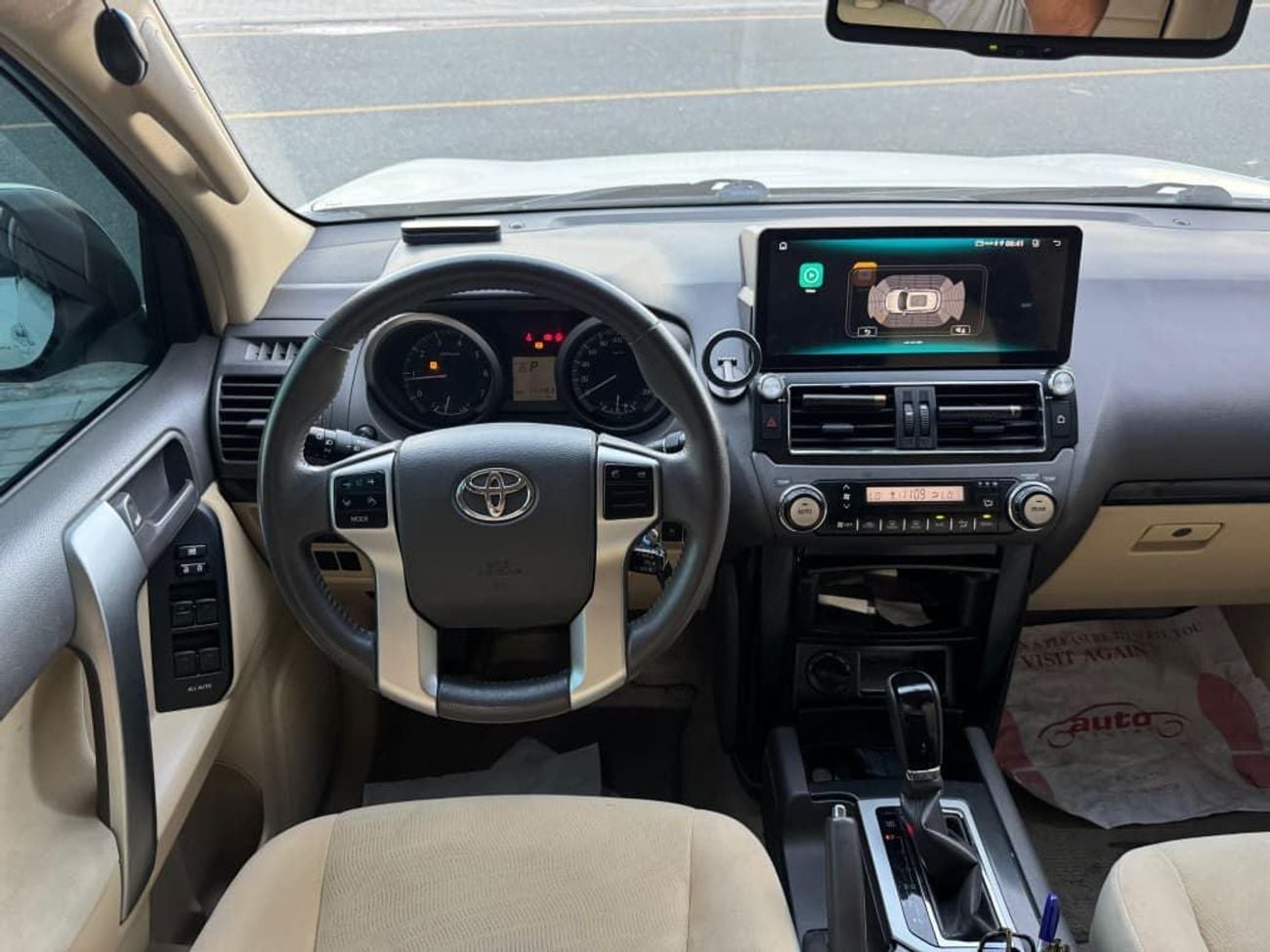 Toyota Prado GXR / GCC / 4x4 / BIG SCREEN / LOW MILEAGE / RIMS / PERFECT CONDITION