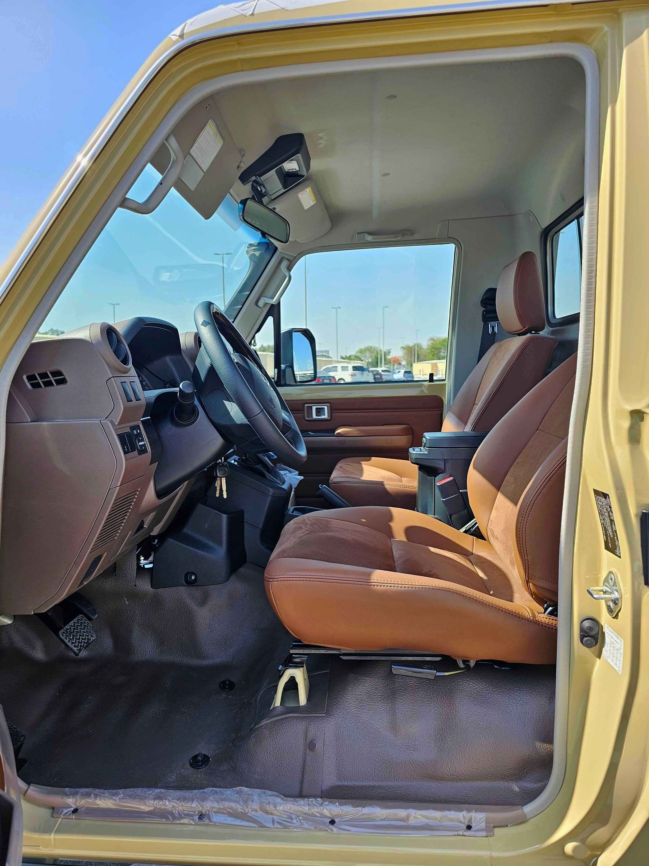 Toyota Land Cruiser Pick Up / LC79 2.8L DIESEL / A/T / SINGLE CABIN / FULL OPTION / CODE#67986